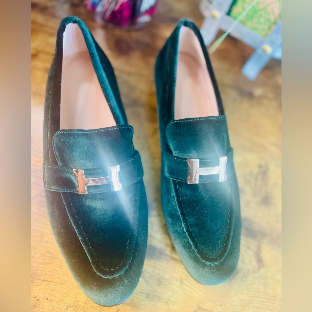 Esmee suede loafer